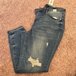 BNWT Judy blue rainbow stitch jeans